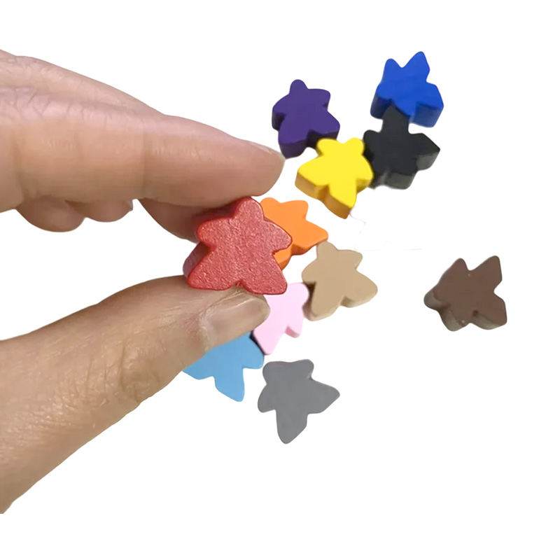 Flerfärgade meeple bonde speltillbehör i trä