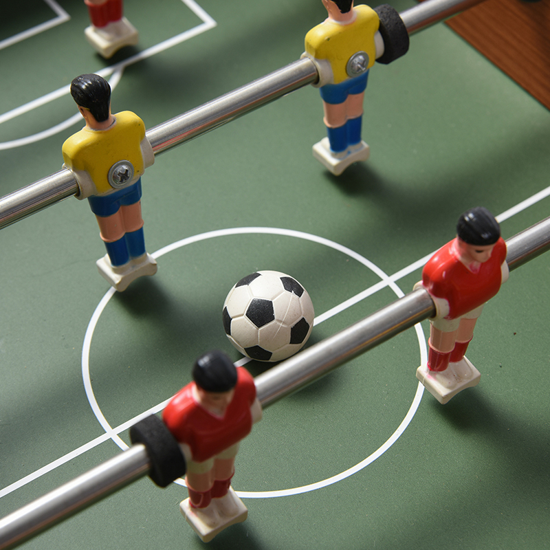 Mini fotbollsbord i trä