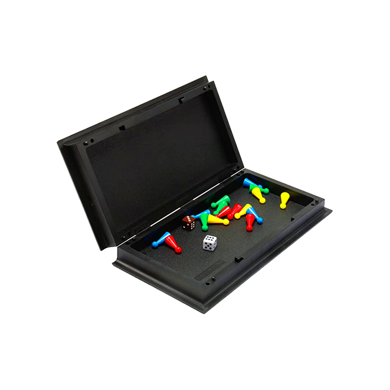 Bärbart magnetiskt brädspel med tärningar och bitar Klassiskt ludospelset