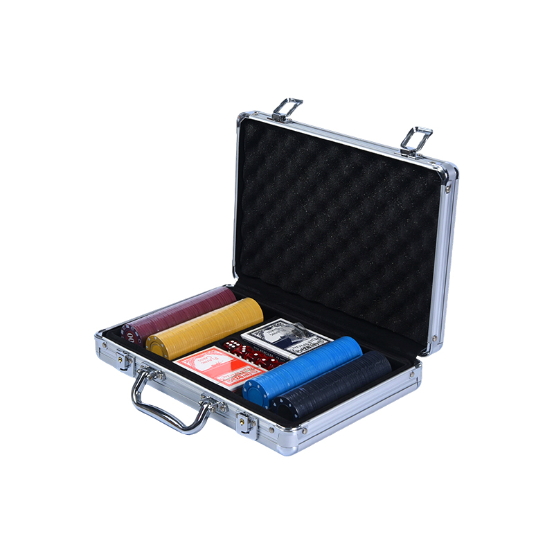 Svart texturerat aluminium pokerchipset med tillbehör