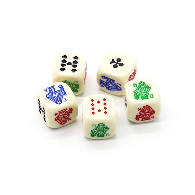 Klassiskt flerspelsuppsättning - Combo schack, domino, poker och dam