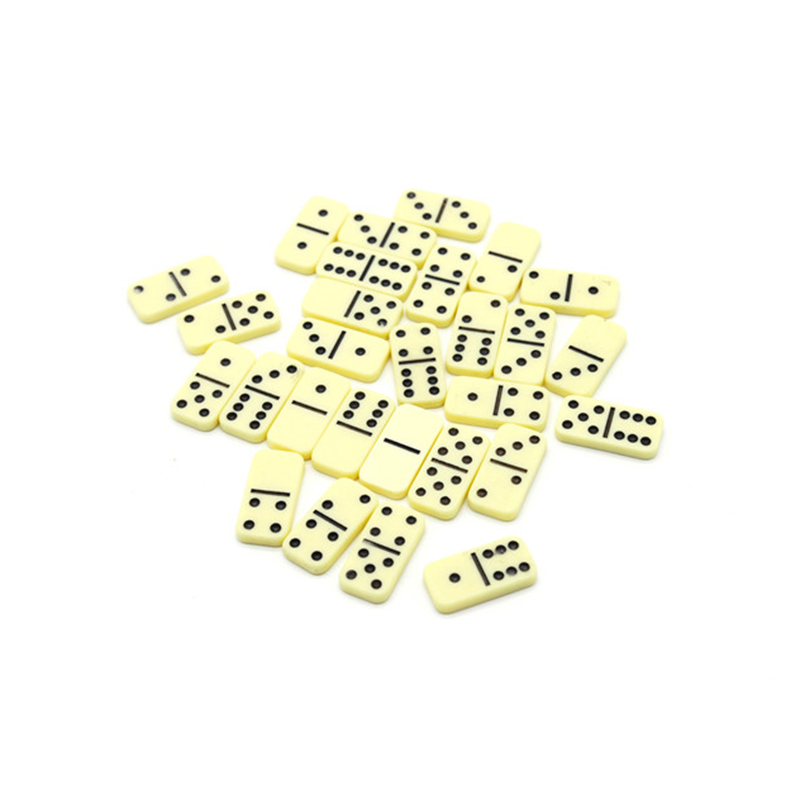 Klassiskt flerspelsuppsättning - Combo schack, domino, poker och dam