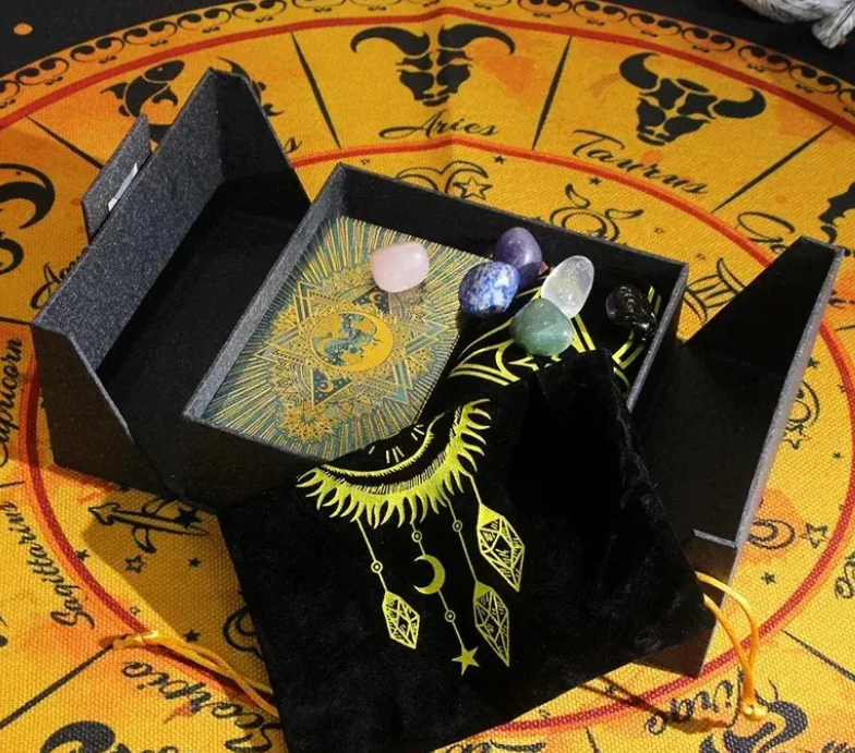 Mystic's Treasure Tarot & Crystal Set: är det värt att köpa?